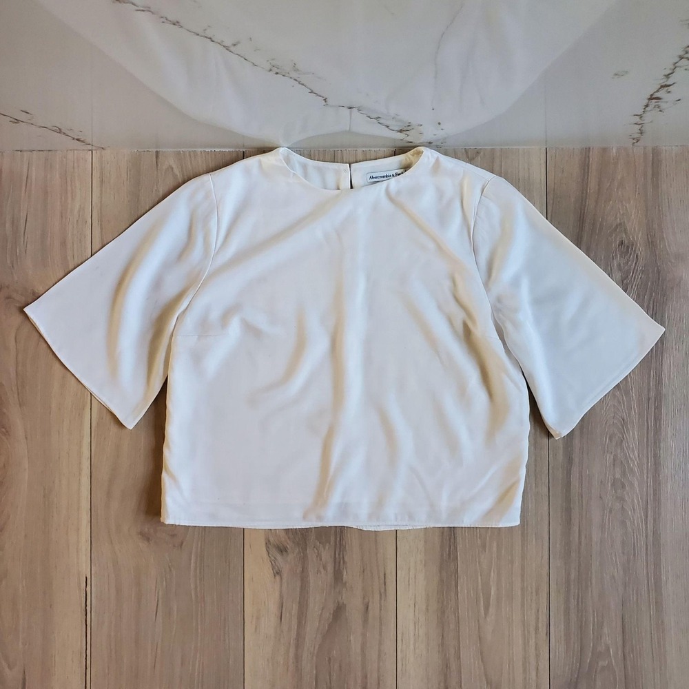 Abercrombie & Fitch Blouse Womens XS White Kimono Sleeve Button Back Relaxed Fit